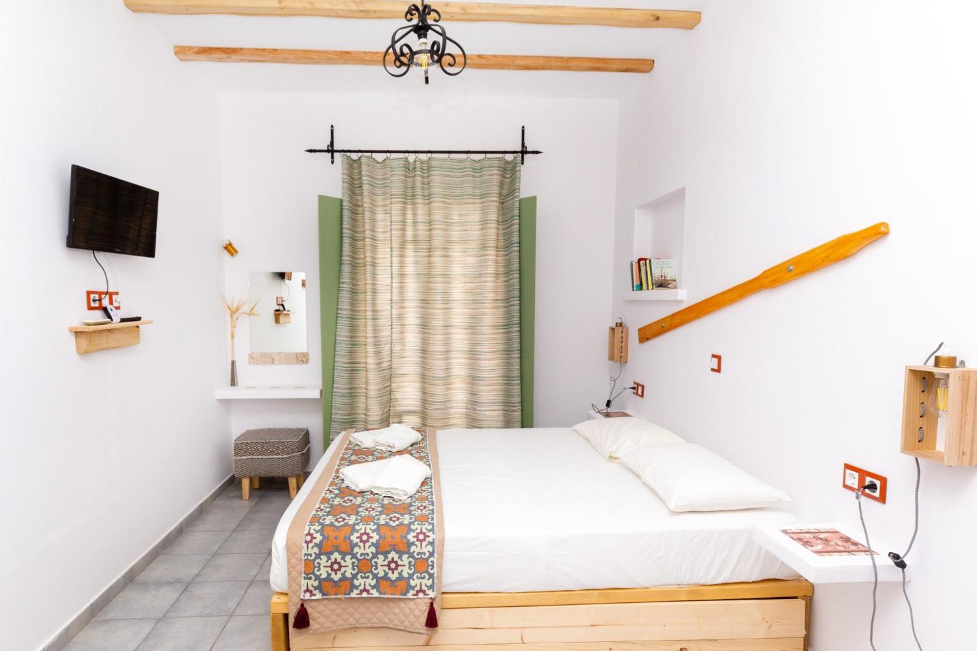 Ailouros Summer Hotel Schoinoussa Extérieur photo